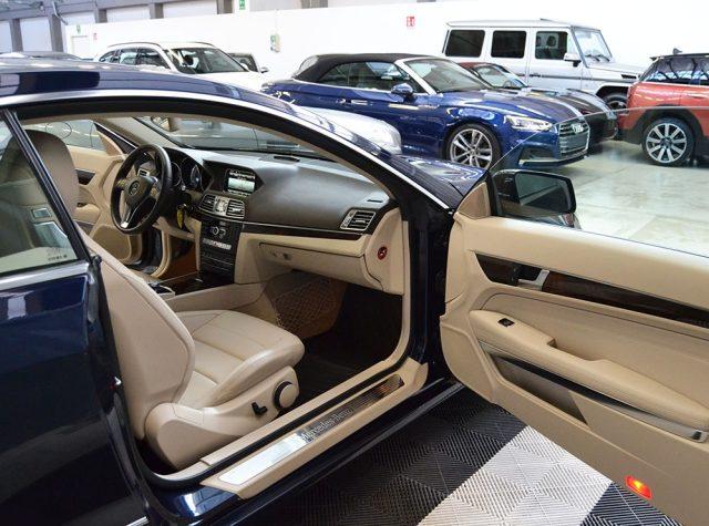 MERCEDES-BENZ E 200 Coupé Sport Automatica - Pelle - Cerchi 19" - Navi