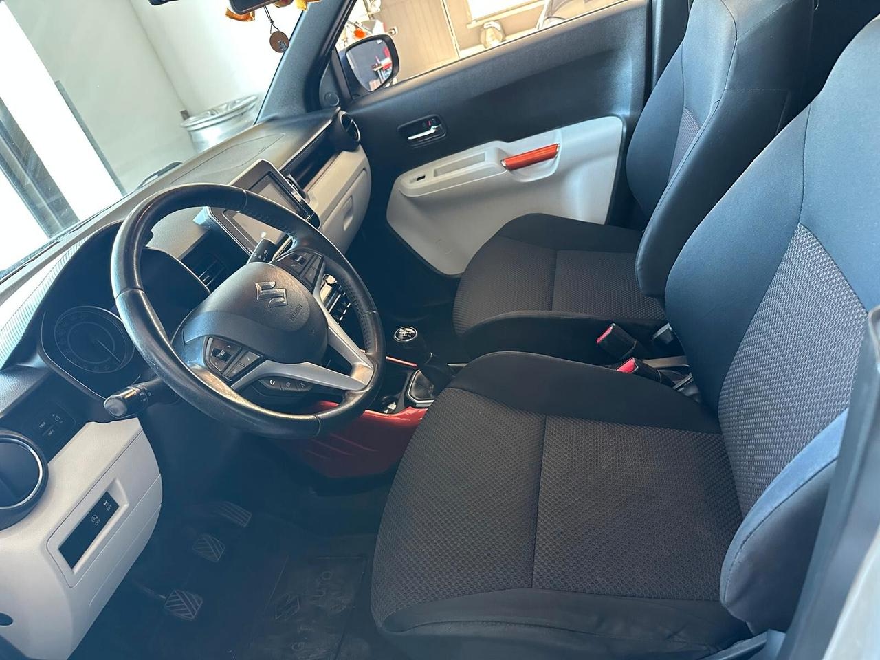 Suzuki Ignis 1.2 Hybrid Top