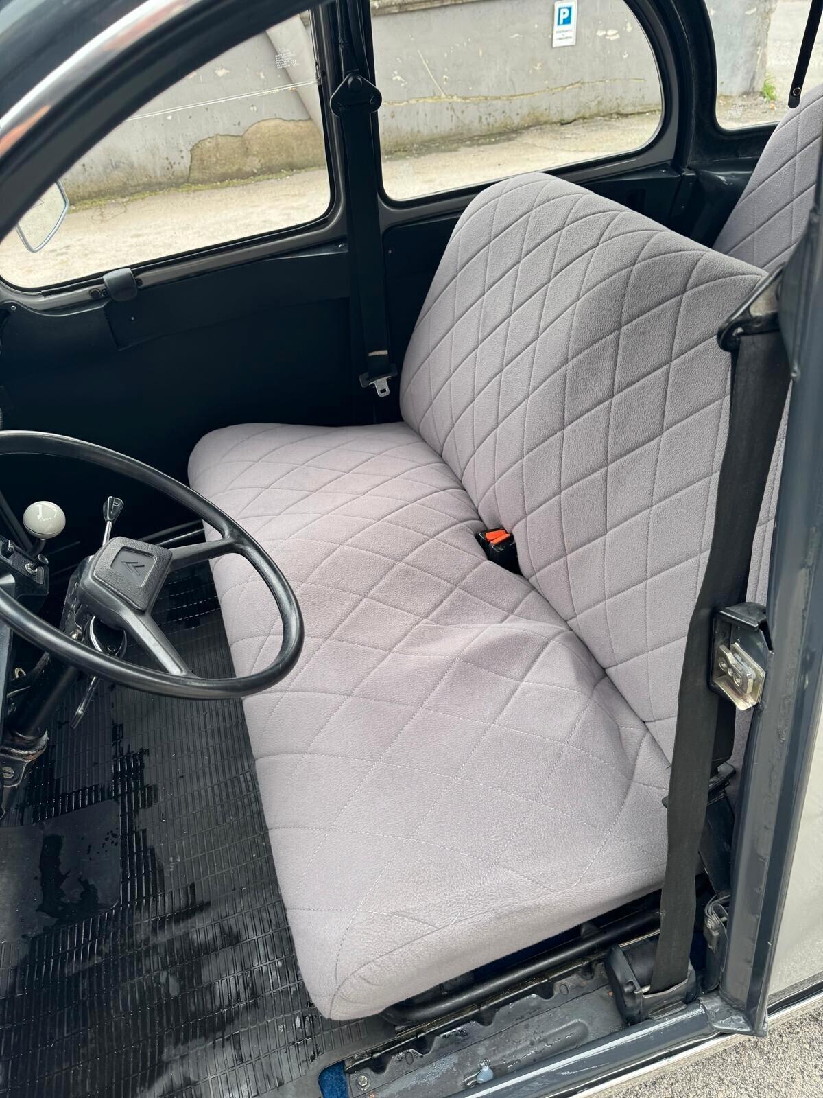 Citroen 2CV 6 Charleston