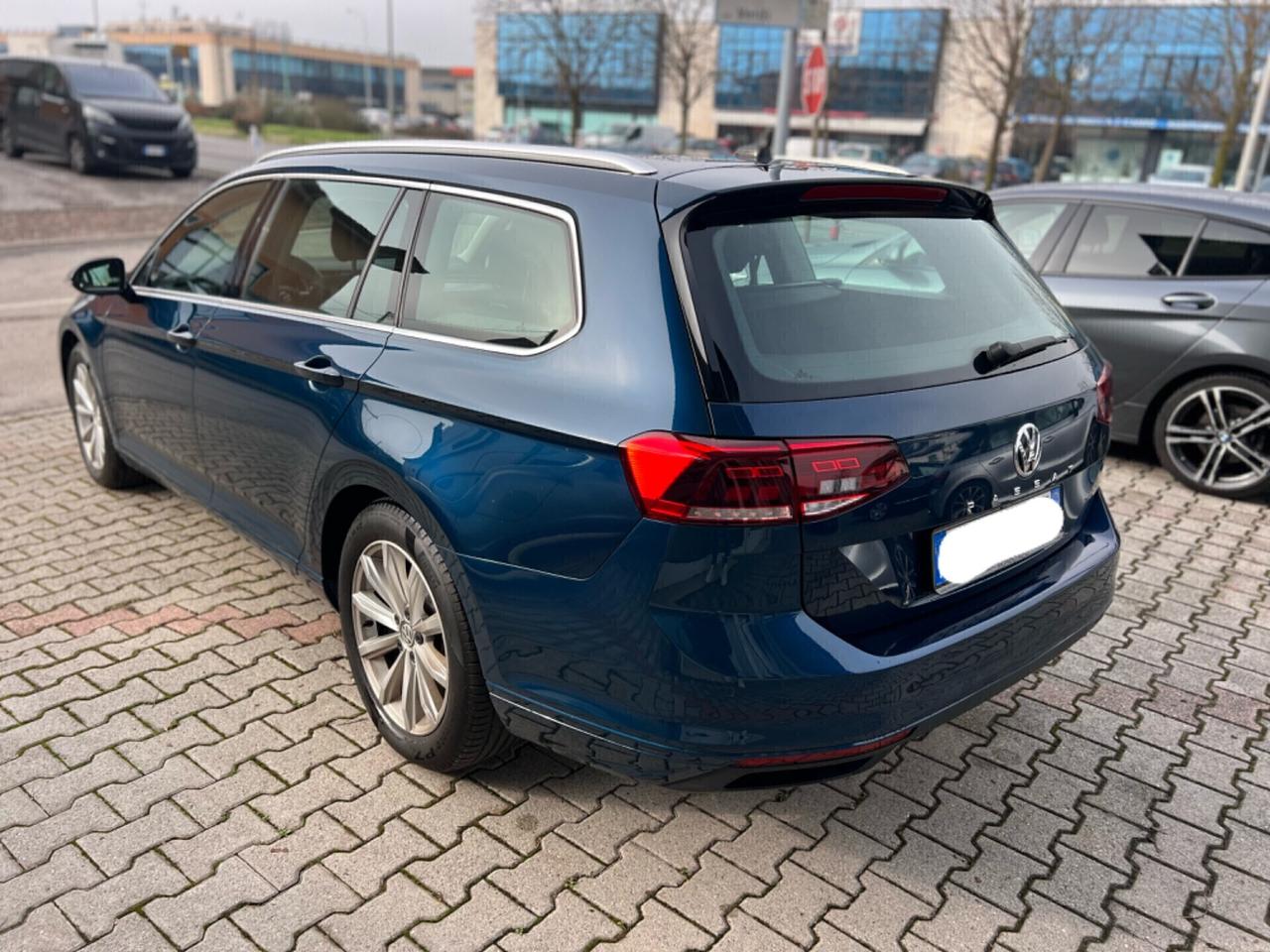 Volkswagen Passat 8ª 2.0 TDI SCR EVO DSG Business