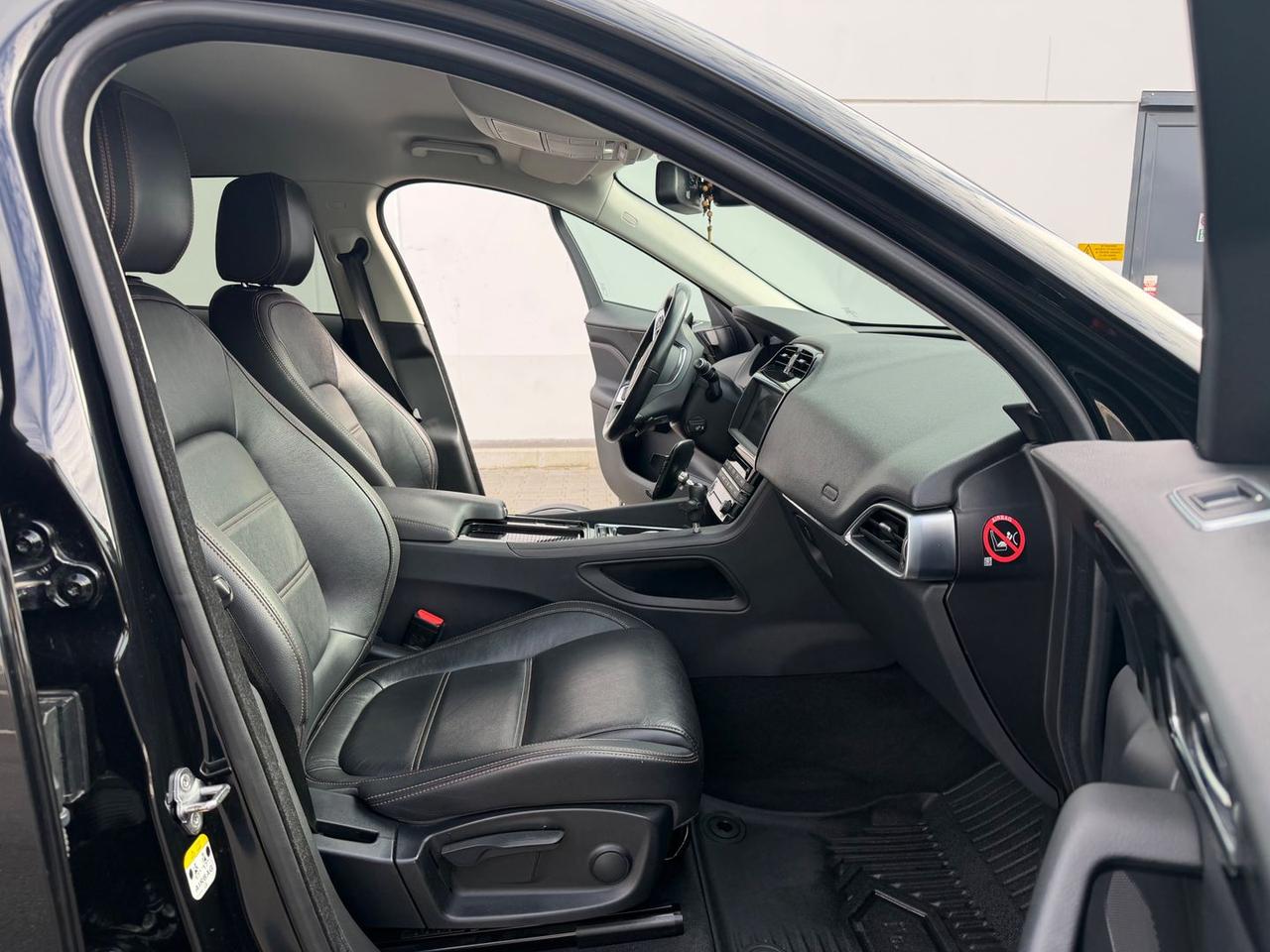 Jaguar F-Pace 2.0 20d Turbo Prestige #10220