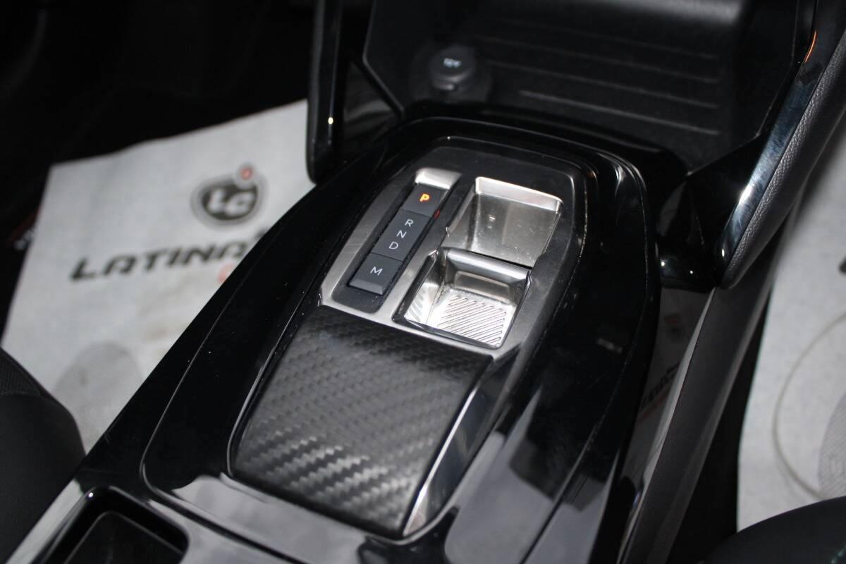 Peugeot 208 1.2 puretech Allure s&s 100cv eat8 Con CARPLAY