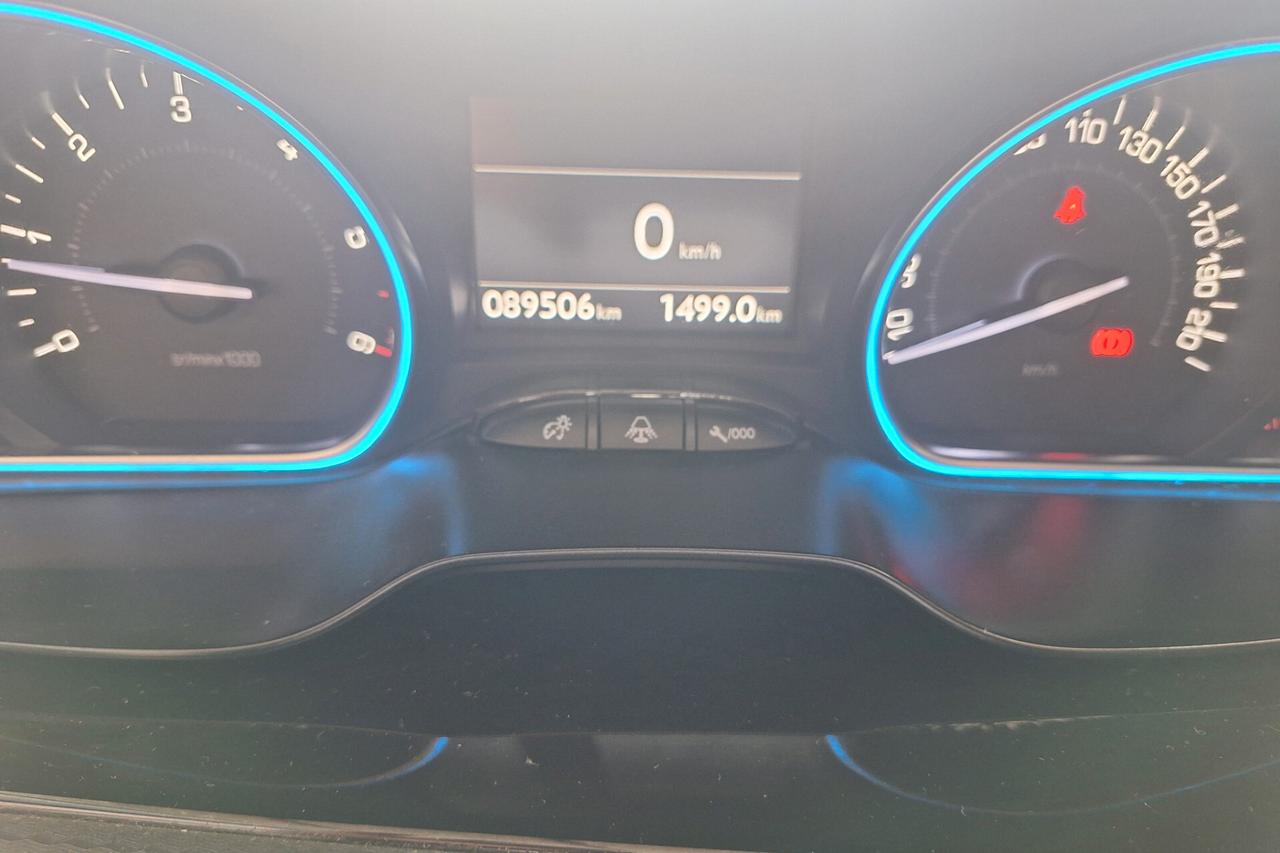 Peugeot 2008 BlueHDi 120 S&S Allure