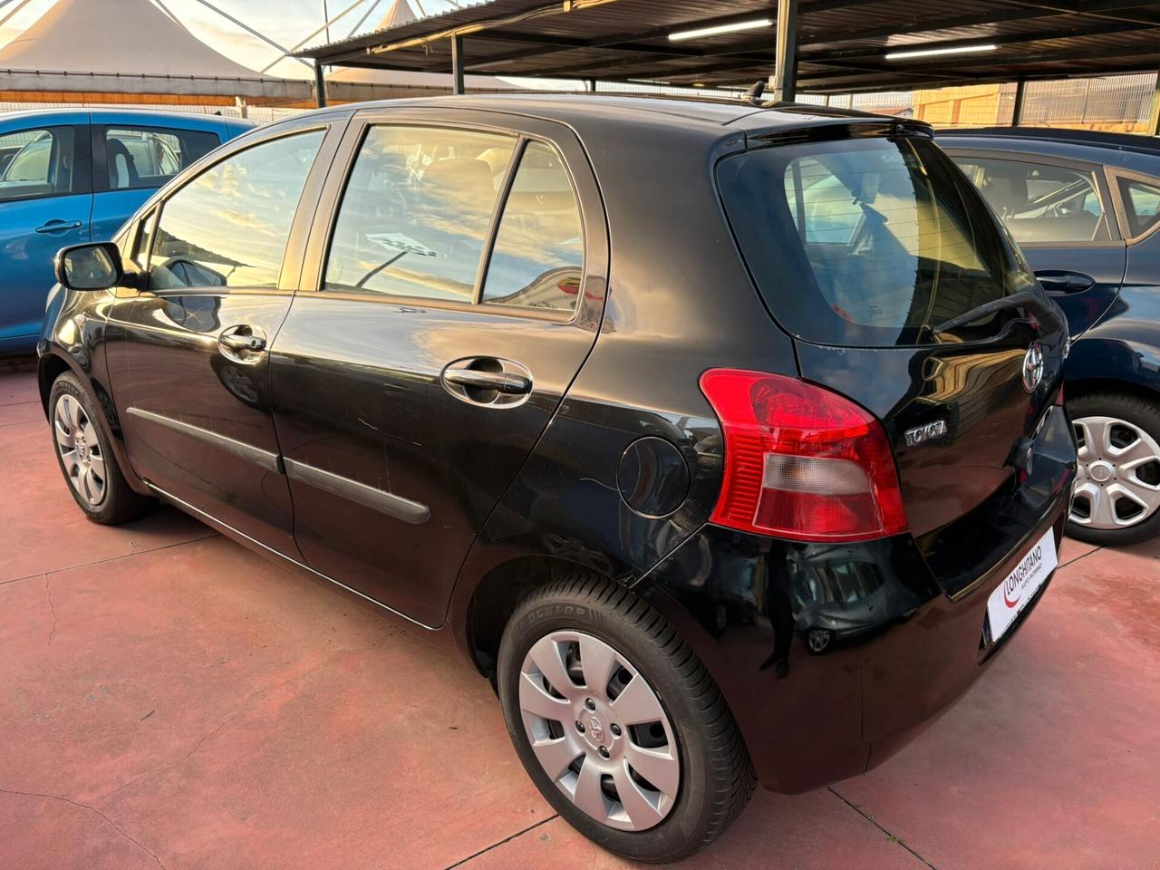Toyota Yaris 1.0 5 porte