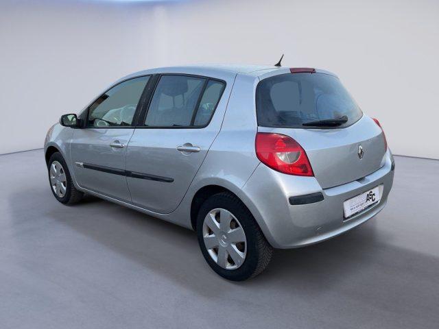 RENAULT Clio 1.2 BENZ 75 CV 16V 5 porte ADATTA NEOPATENTATI