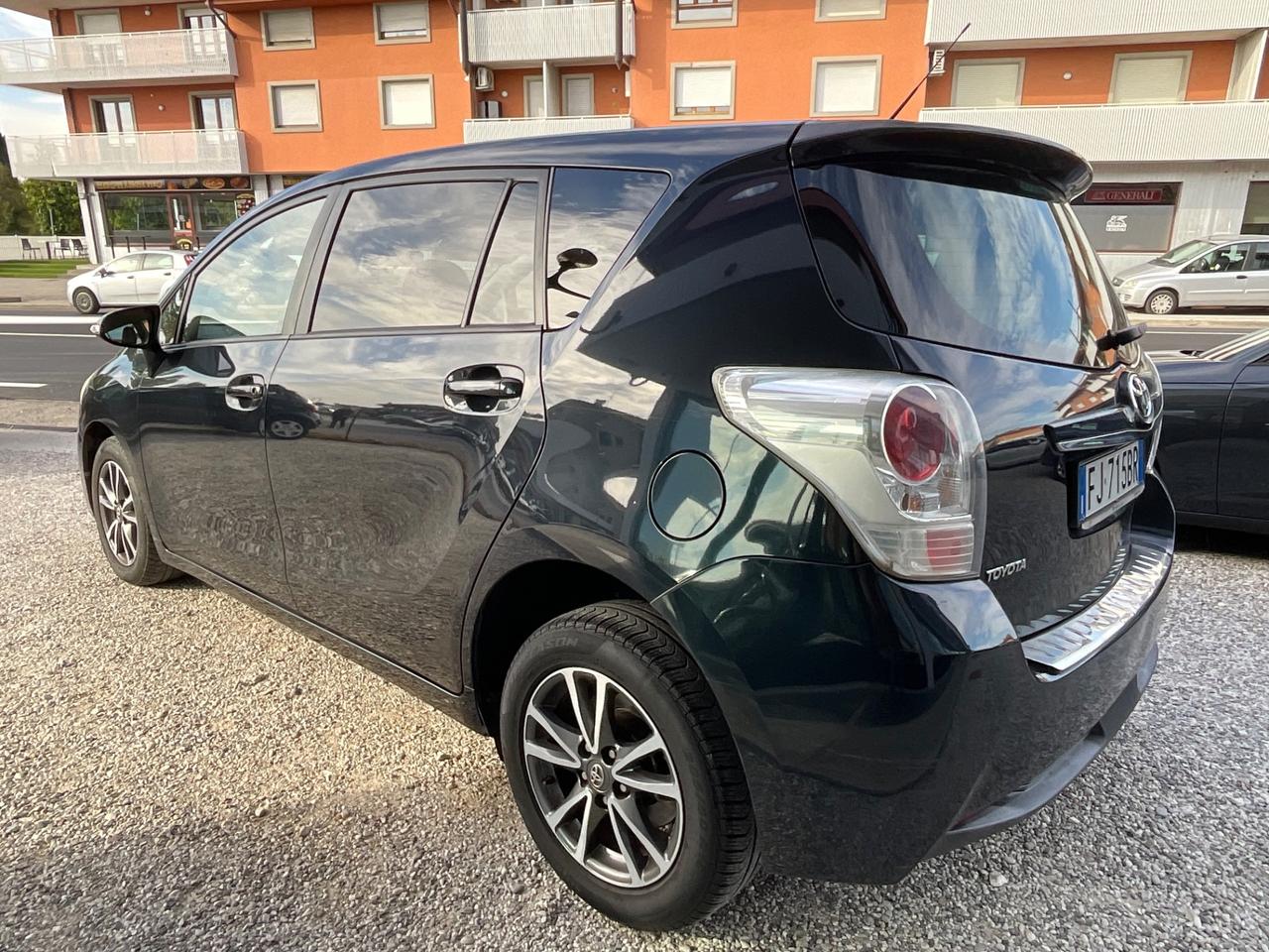 Toyota Verso 1.6 D-4D Style 7 posti