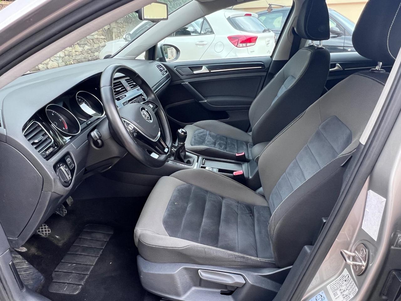 Volkswagen Golf 2.0 TDI 5p. 4MOTION Highline BlueMotion Tech.