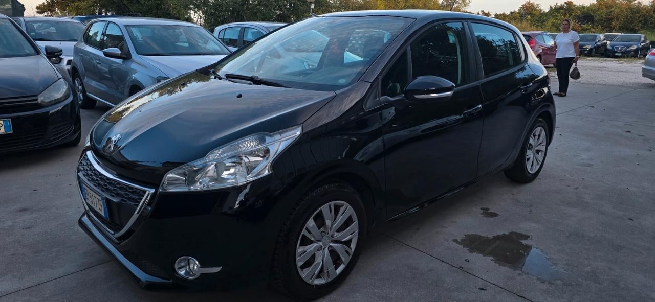 Peugeot 208 1.4 HDi 68 CV 5 porte Active