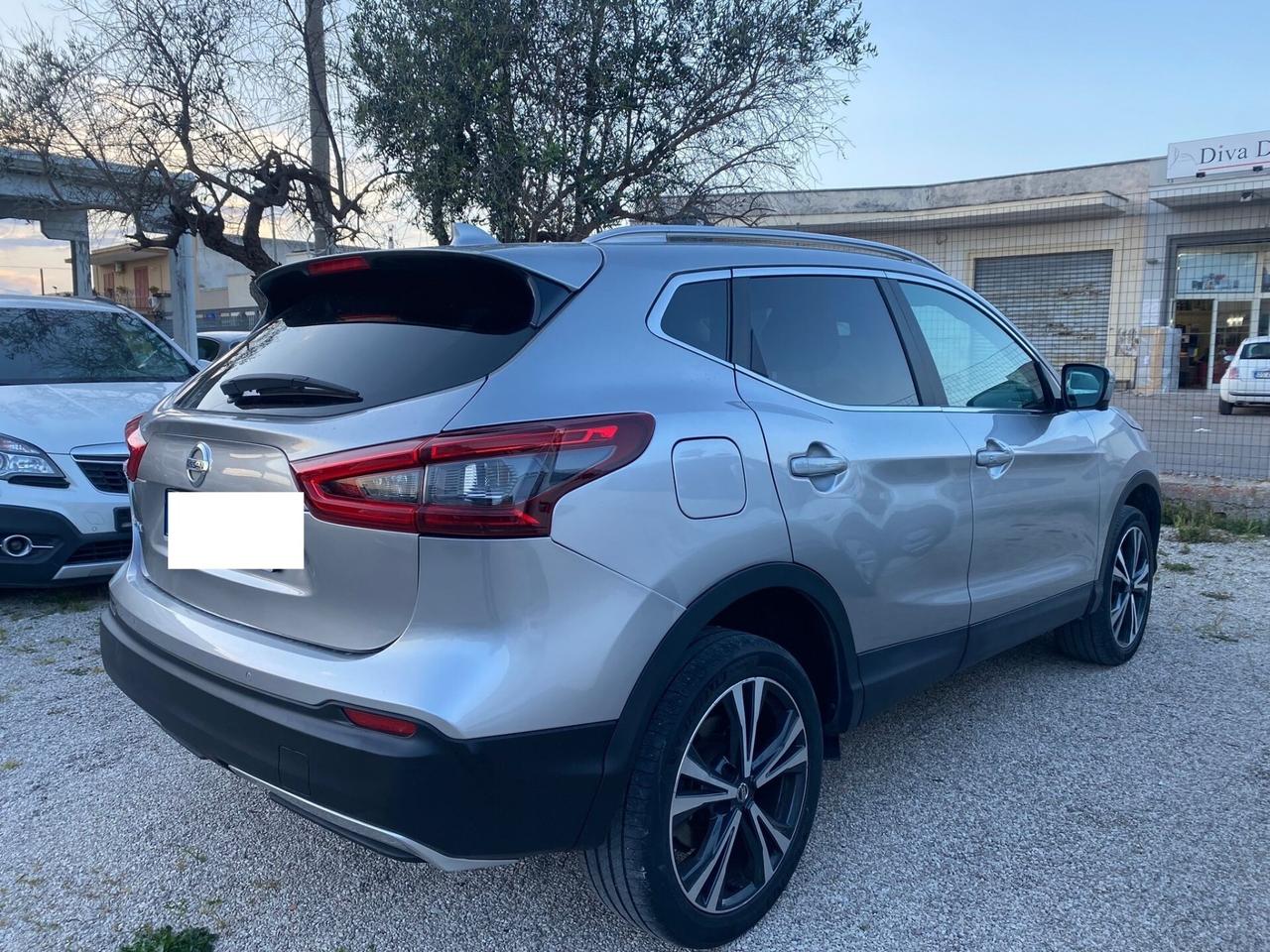 Nissan Qashqai 1.5 dCi N-Connecta