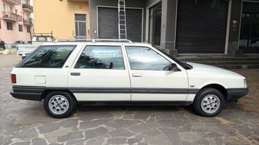 Renault R 21 Nevada 1.7 GTS e Gancio traino