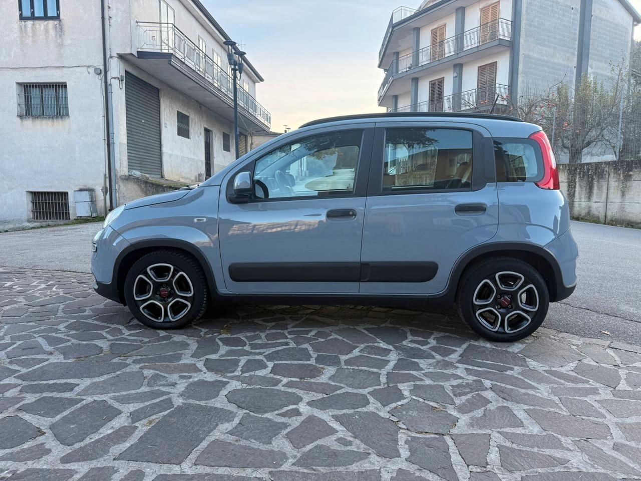 Fiat Panda 1.0 Hybrid 70cv S&S City Life 09/2022