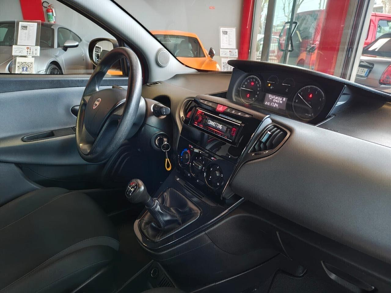 Lancia Ypsilon 1.3 MJT 16V 80 CV 5 porte S&S Platinum