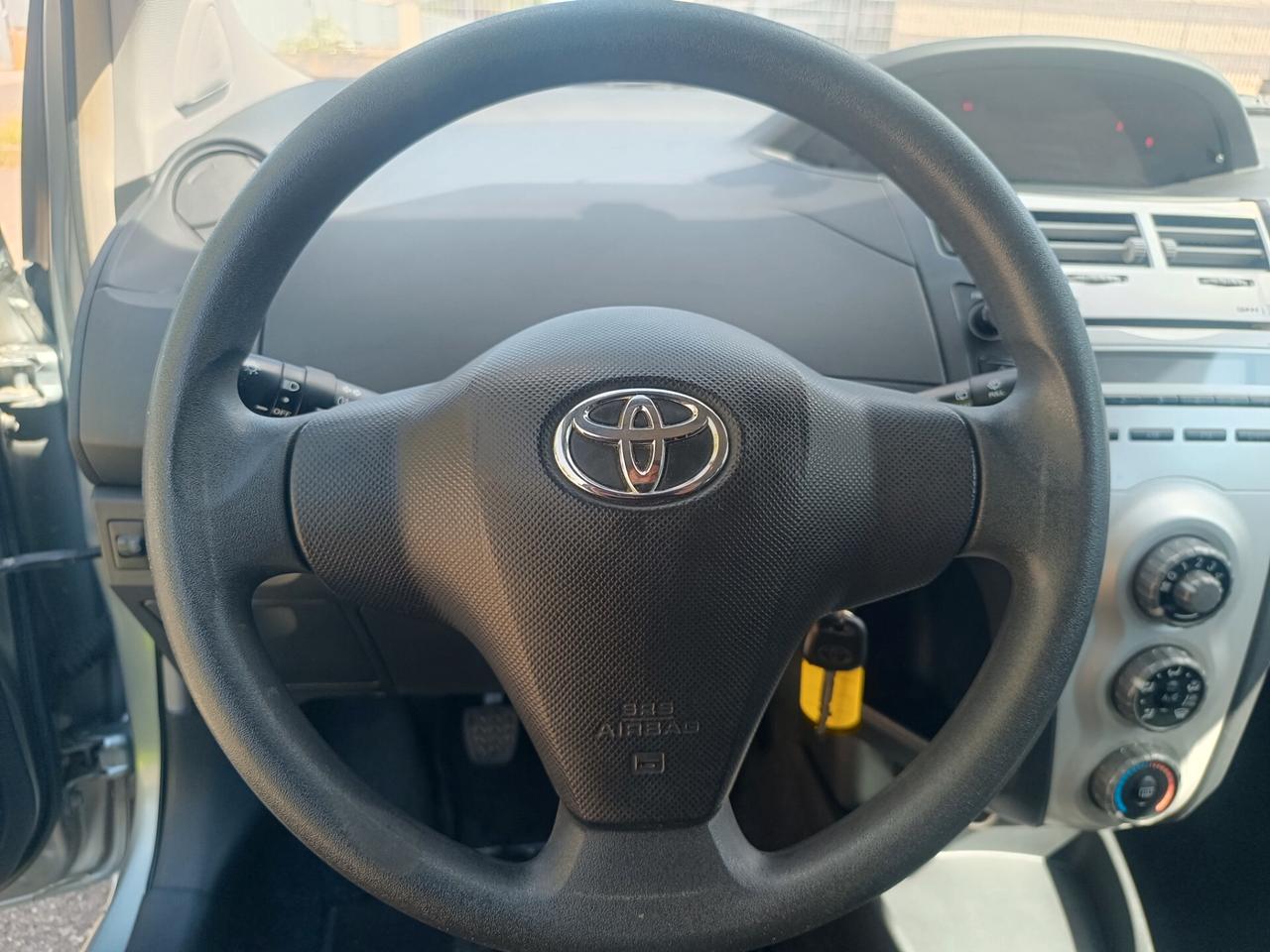 Toyota Yaris 1.0 3 porte SOLO 139.000 KM