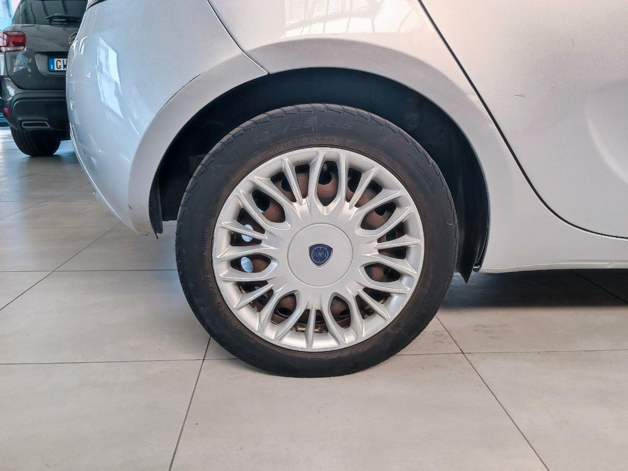 Lancia Ypsilon 5 Porte Ypsilon 1.2 Gold 69cv
