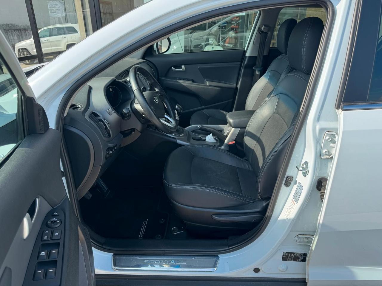 Kia Sportage 1.7 CRDI VGT 2WD high tech