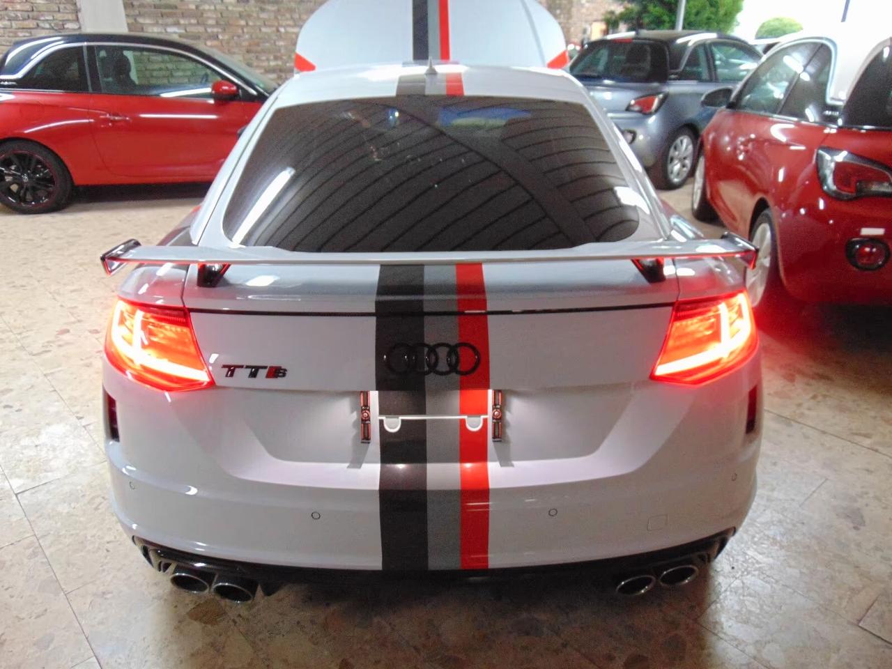 Audi TTS Coupé TFSI quattro S tronic sport attitude