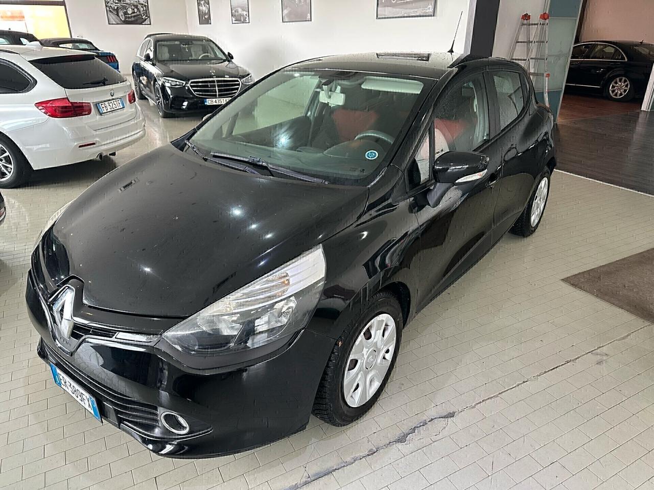 Renault Clio 1.2 75CV 5 porte METANO