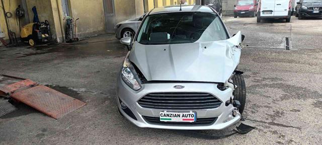 FORD Fiesta 1.5 TDCi TITANIUM INCIDENTATA