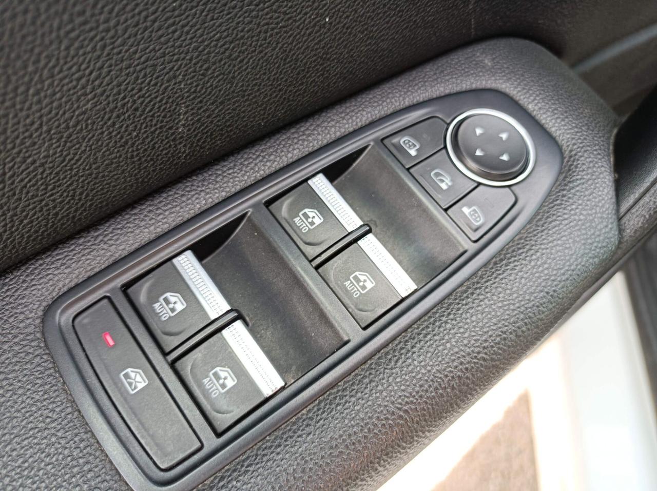Renault Captur Plug-in Hybrid E-Tech 160 CV Intens