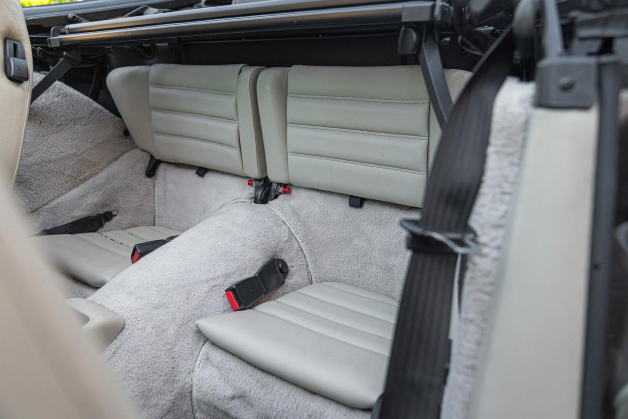 Porsche 964 (911) CARRERA 4 CABRIOLET - RDS01410