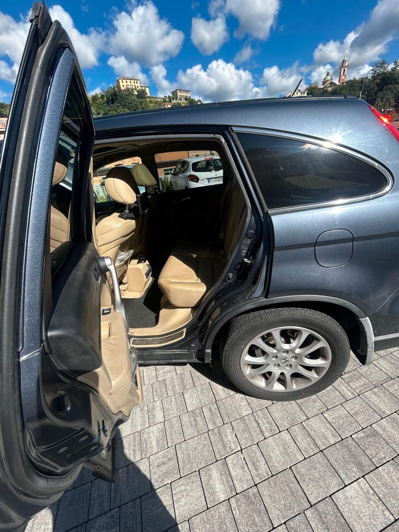 Honda CR-V 2.2 i-CTDi 16V Advance DPF