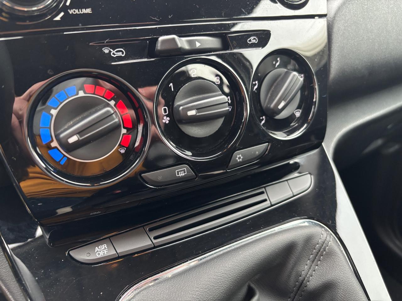 Lancia Ypsilon 1.2 69CV GPL Ecochic Gold-2017