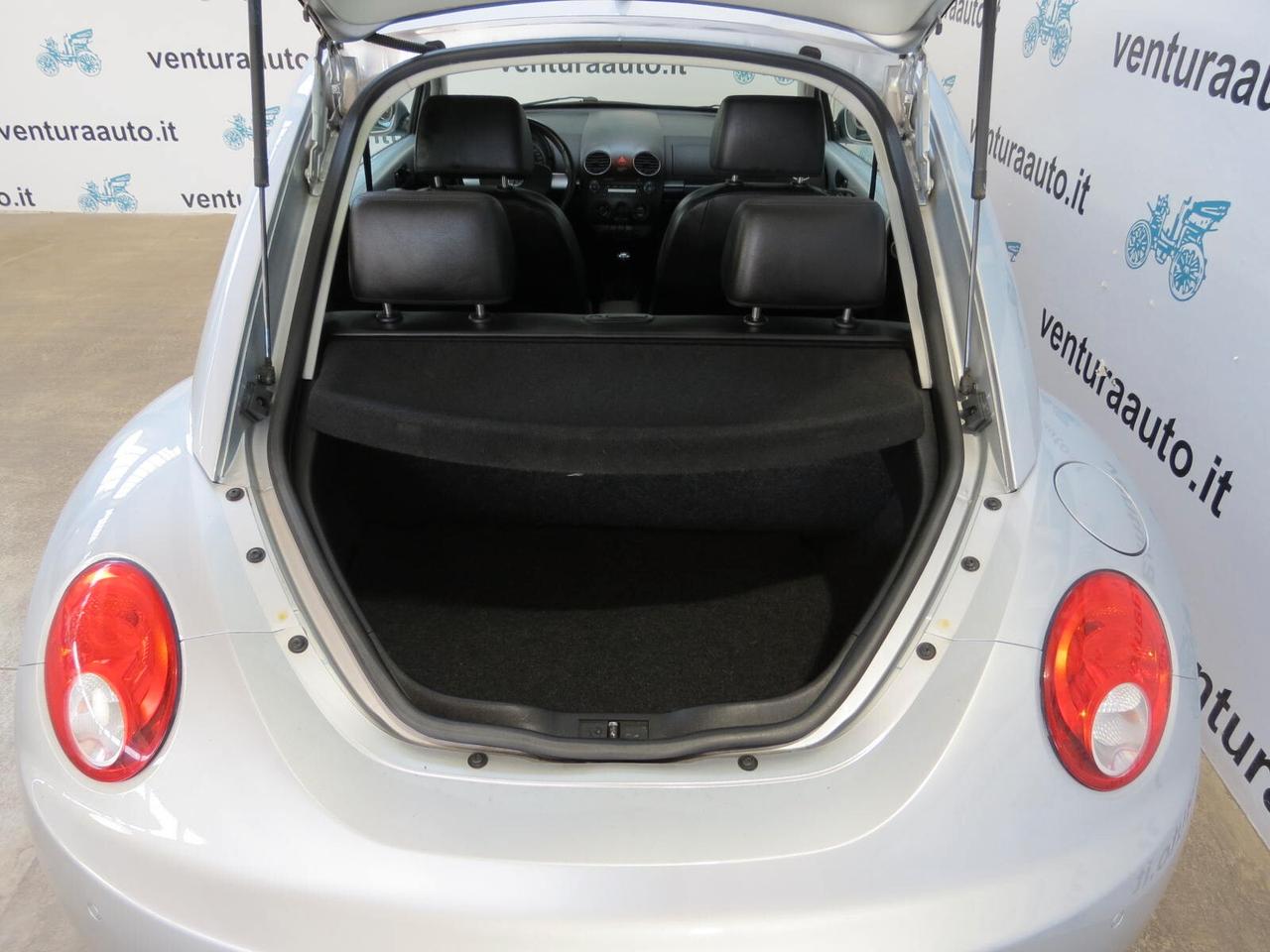 Volkswagen New Beetle 1.6 102 CV