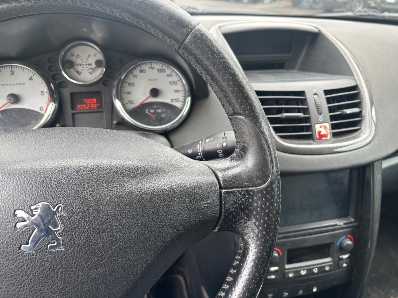 Peugeot 207 1.6 HDi 110CV 5p. XS