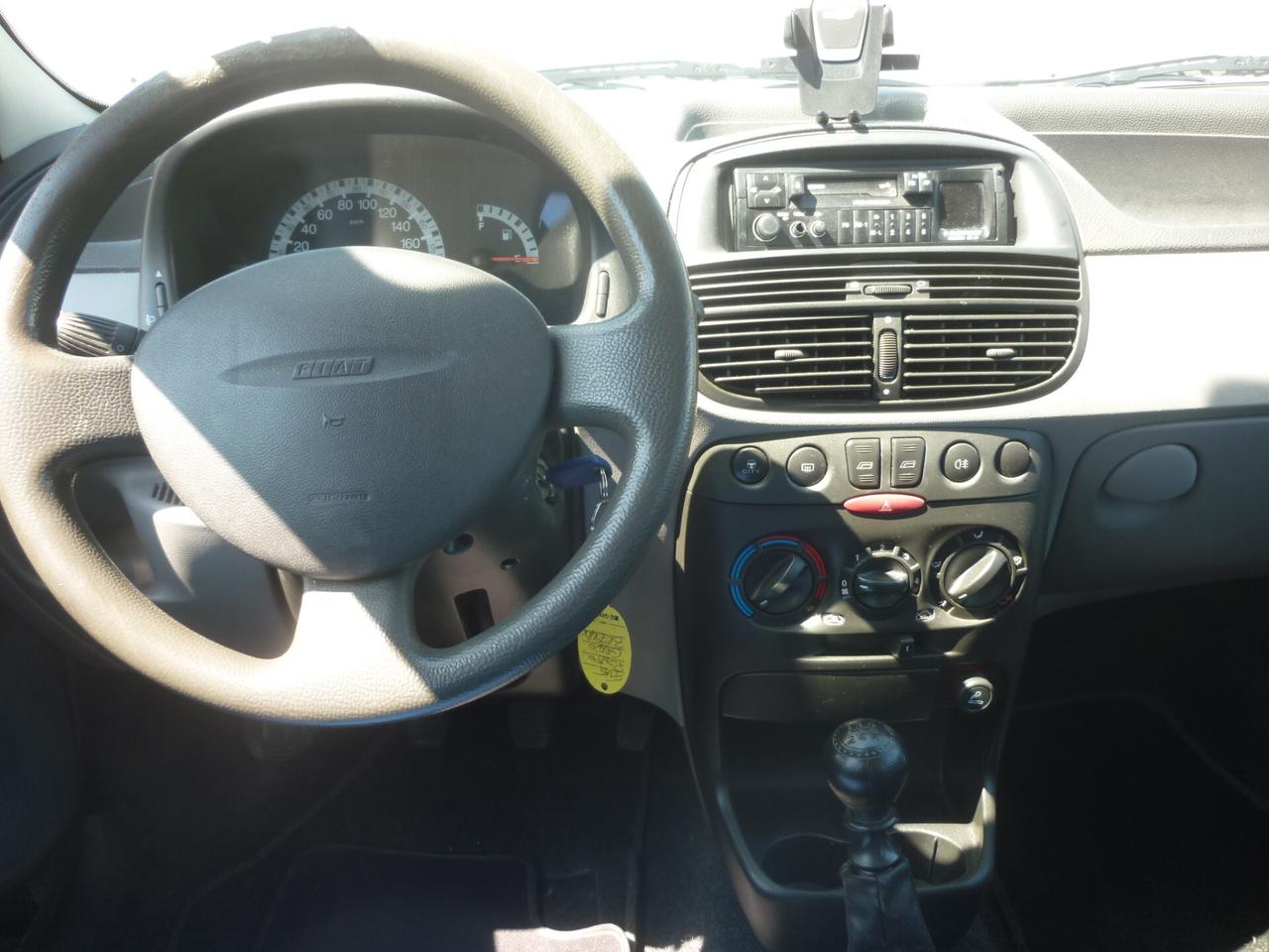 Fiat Punto 1.2i cat 5 porte EL