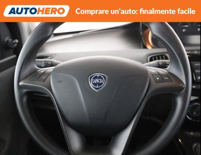 LANCIA Ypsilon 1.0 FireFly 5 porte S&S Hybrid Ecochic Silver