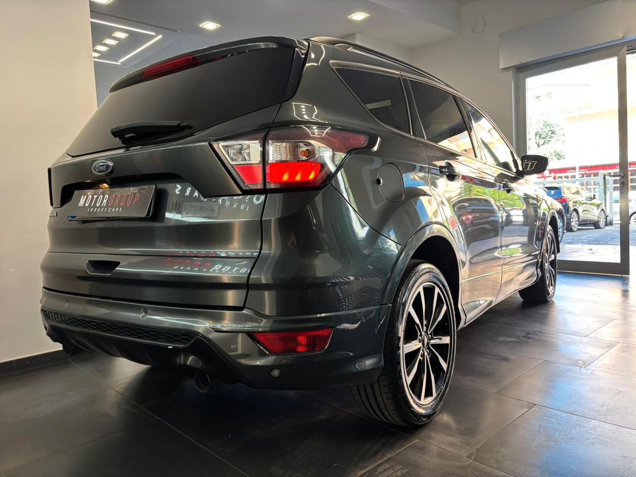 Ford Kuga 2.0 TDCI 150 CV S&S 4WD Powershift ST-Line Tetto Apribile