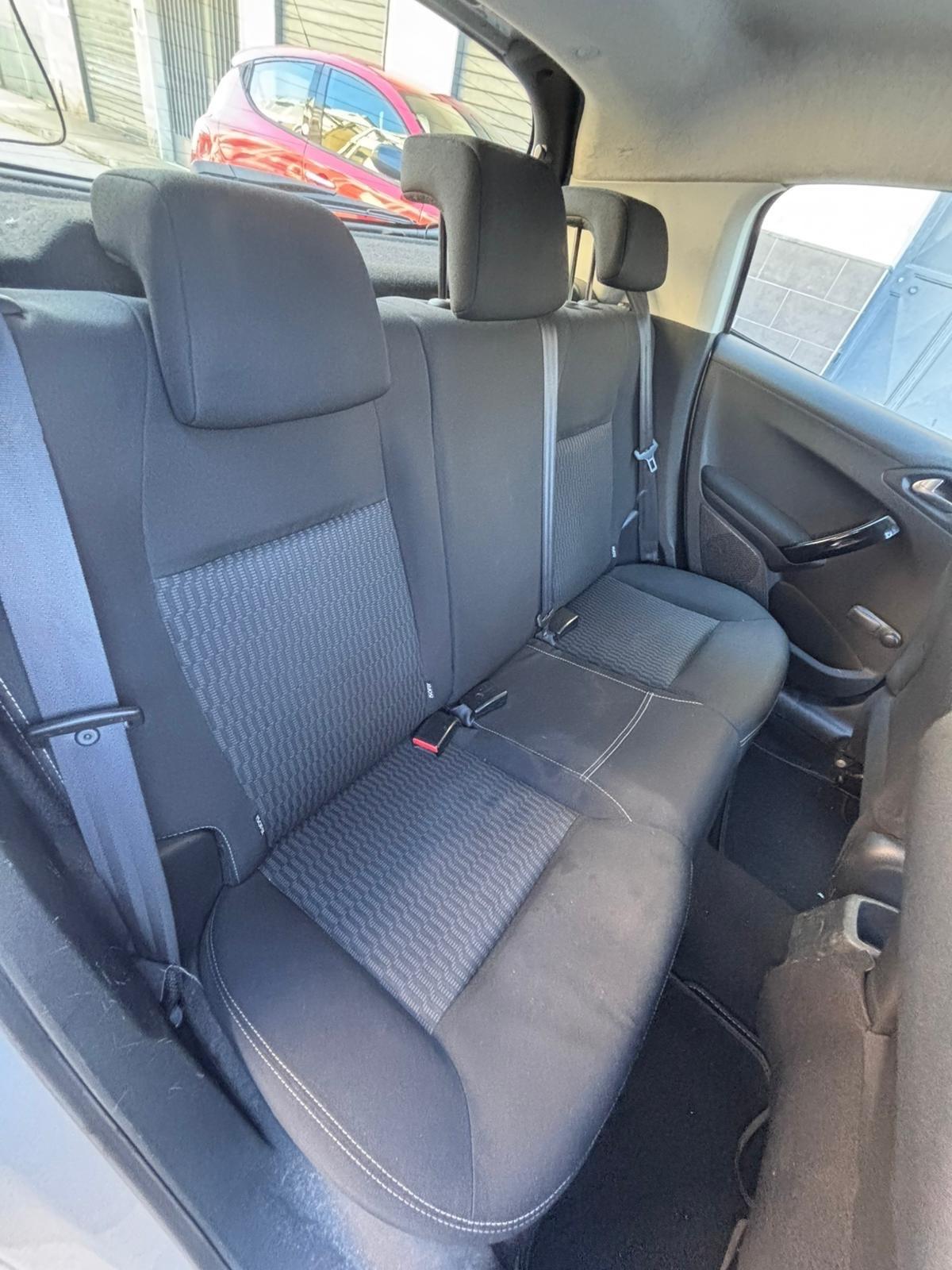 Peugeot 208 1o Serie Pure Tech 82 5P Allure