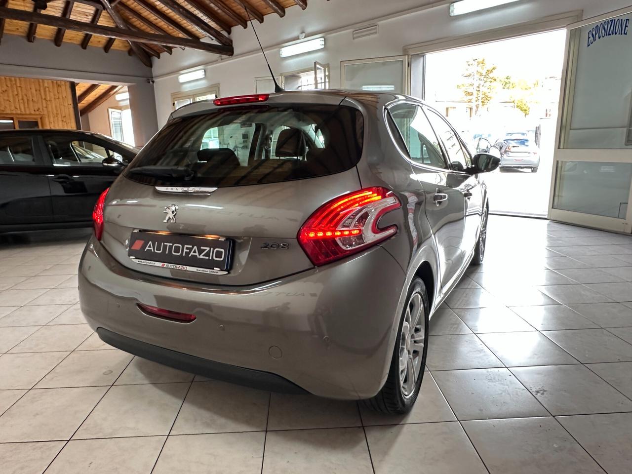 Peugeot 208 1.2 VTi 82 CV 5 porte Allure