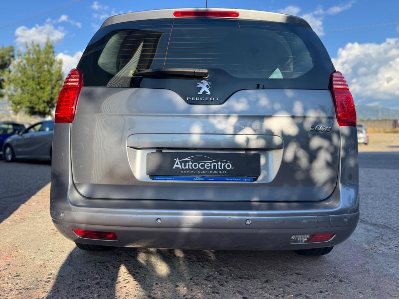 Peugeot 5008 1.6 HDi 115CV Allure 7 POSTI