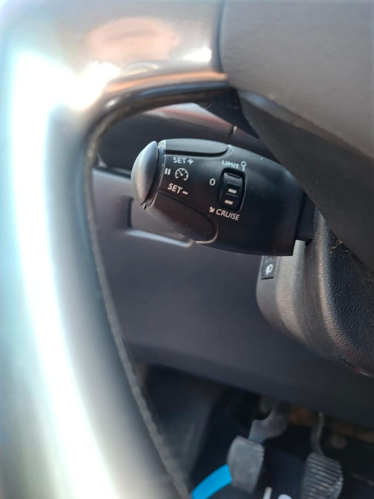 Citroen C3 1.4 HDi 70 Exclusive Style DIESEL