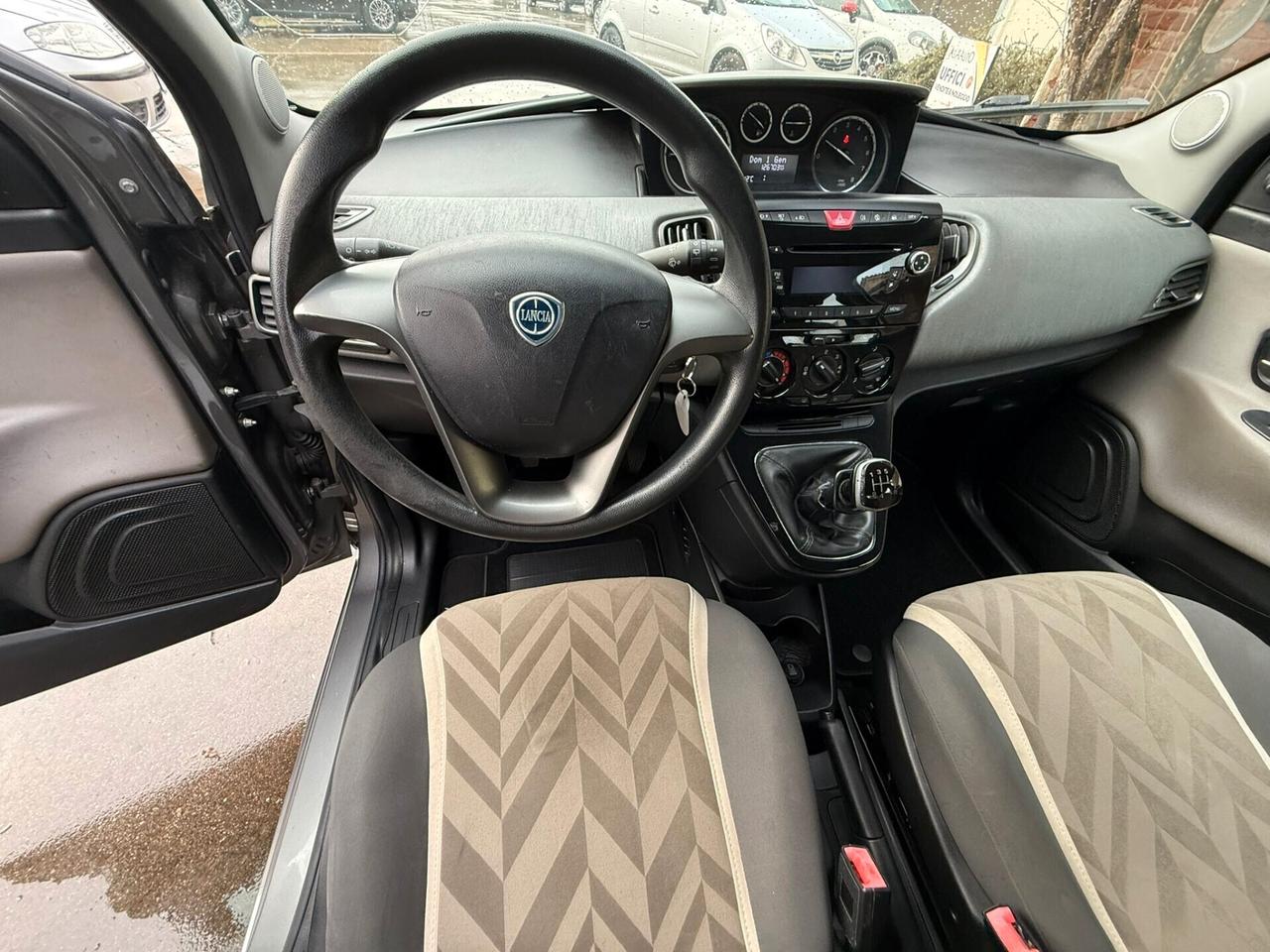Lancia Ypsilon 1.2 BENZINA 5P UNICO-PROPR