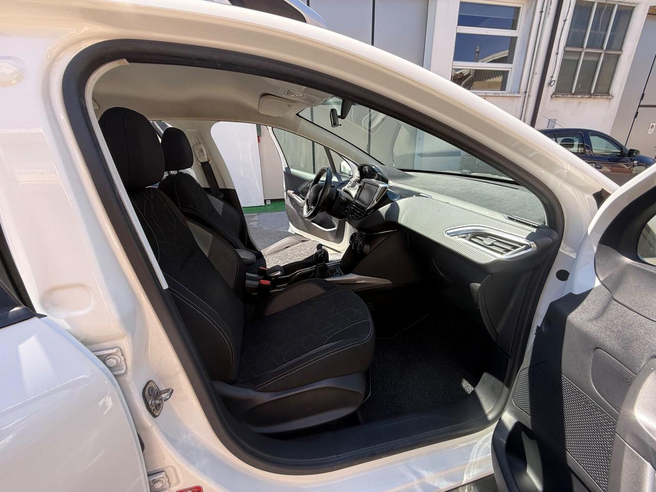 Peugeot 2008 BlueHDi 100 GT Line