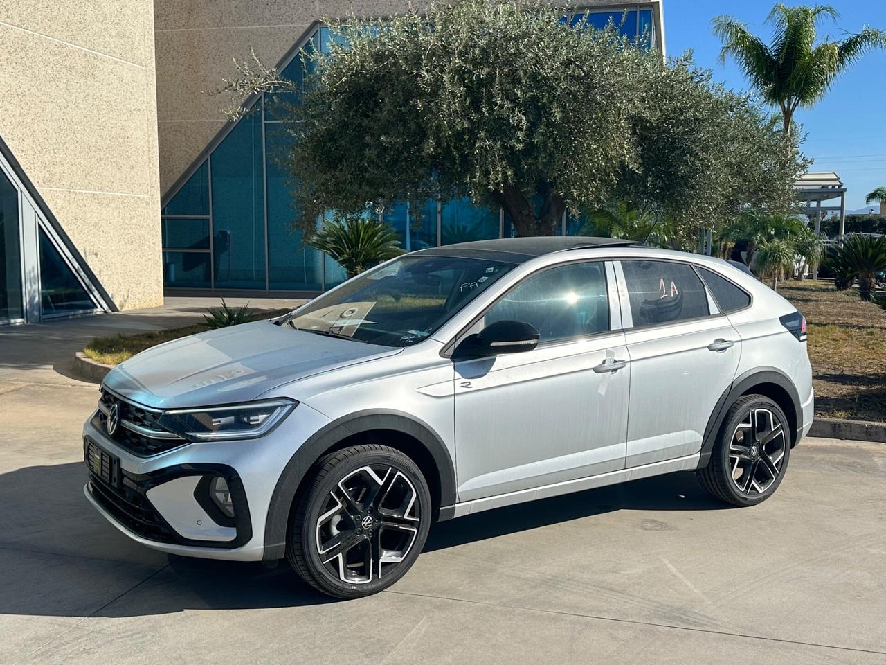 Volkswagen Taigo 1.0 tsi R-Line possibilità noleggio no scoring