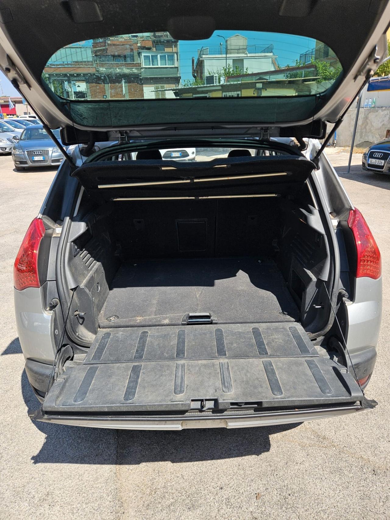 Peugeot 3008 1.6 HDi 115CV Allure