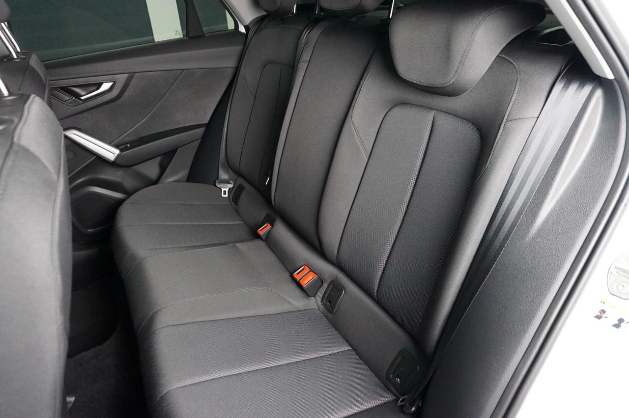 Audi Q2 35 TDI S tronic Business