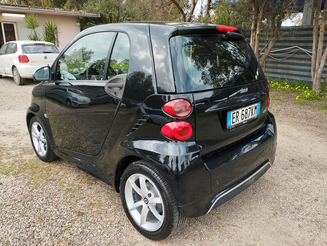 Smart ForTwo 1000 52 kW MHD coupé passion