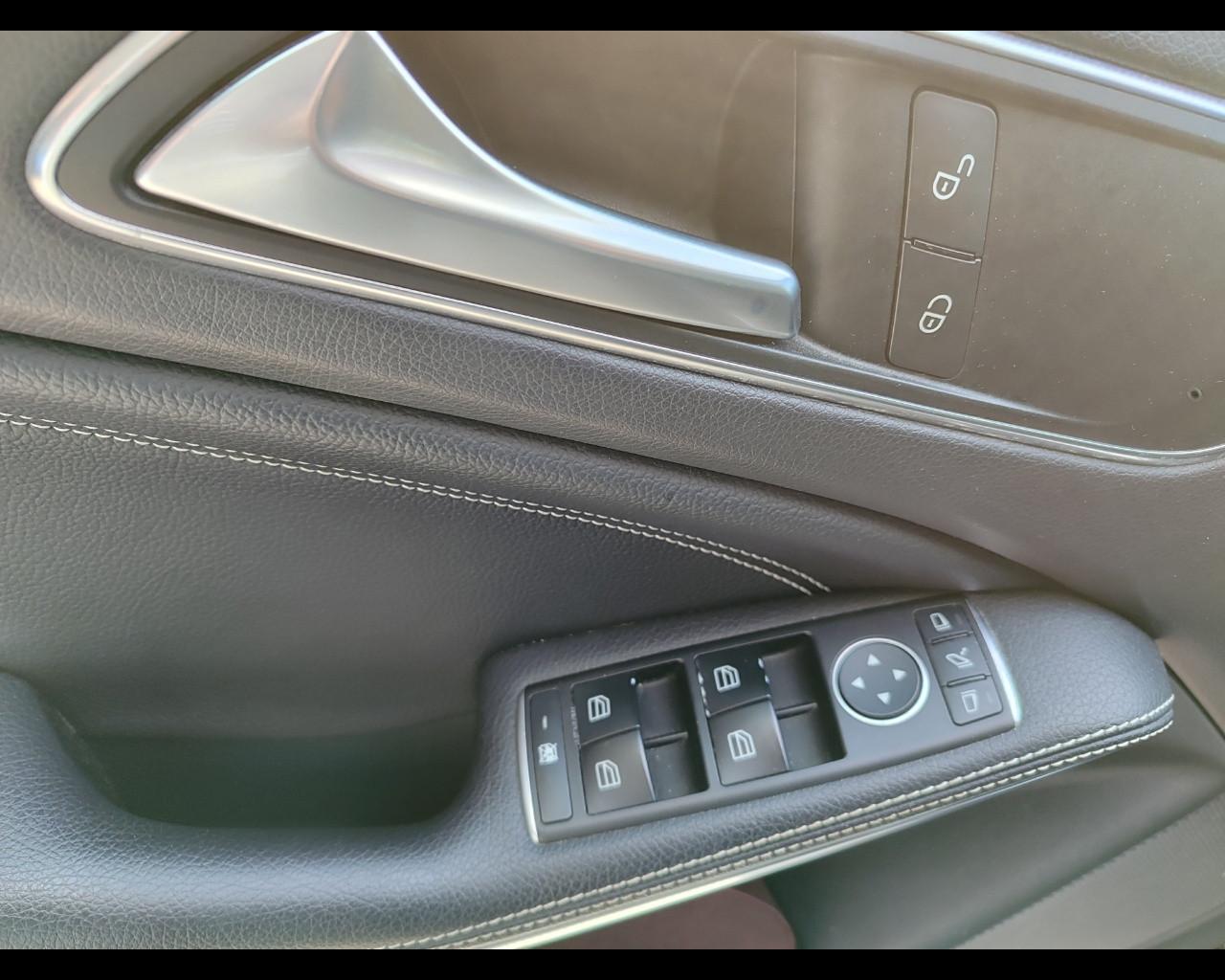 Mercedes-Benz GLA (X156) - GLA 220 d Automatic 4Matic Sport