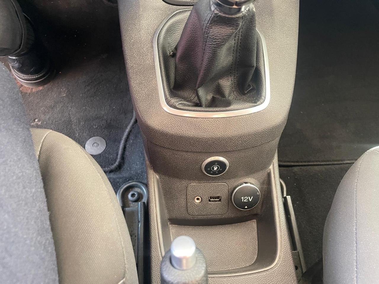 Ford Fiesta 1.4 5p. Bz.- GPL Titanium