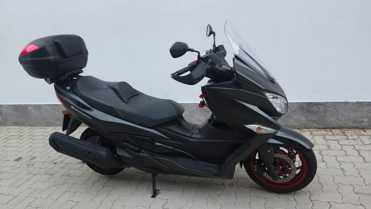Suzuki AN Burgman 400 ABS