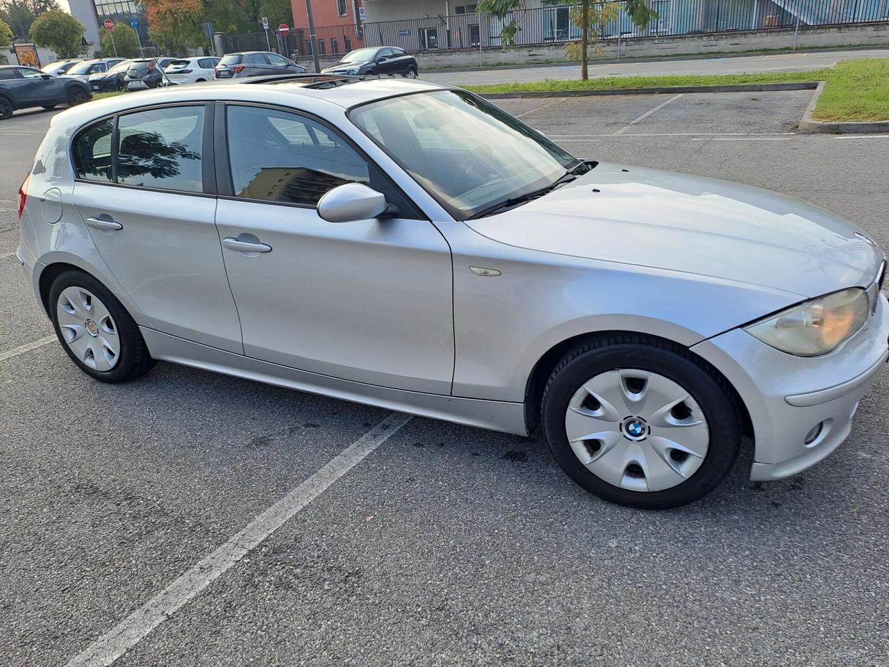 Bmw 120 120d cat 5 porte Attiva