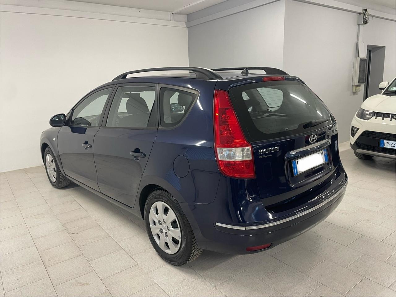 Hyundai i30 CW 1.6 16V 126CV Active Perfetta !