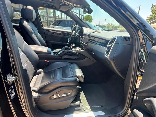 Porsche Cayenne 3.0 V6 340CV 2020