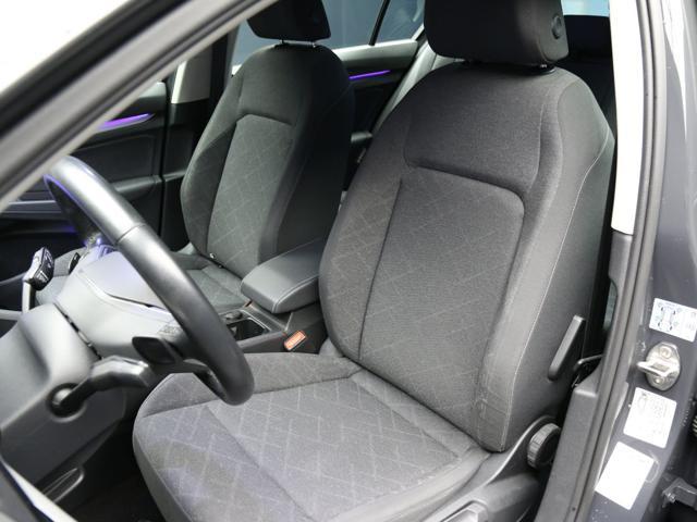 VOLKSWAGEN Golf 1.0 eTSI EVO DSG Life