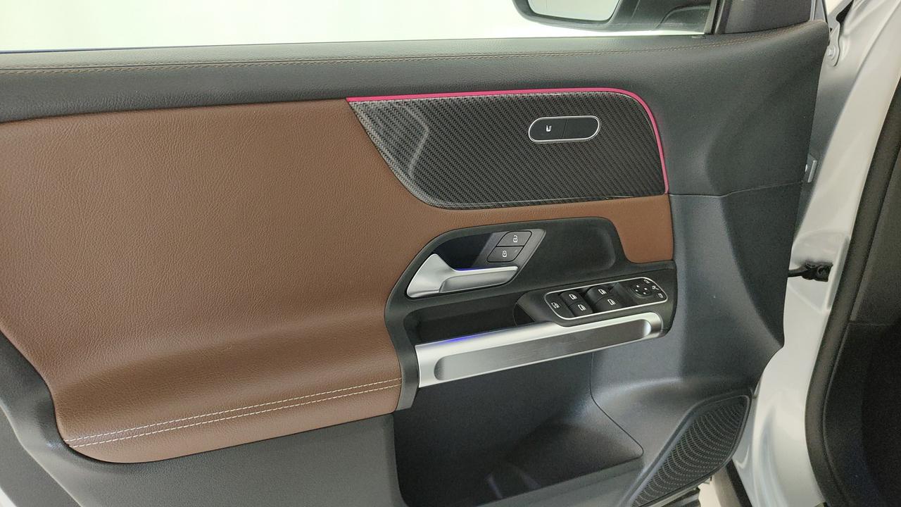 Mercedes-Benz GLB 200 d Premium 4matic auto