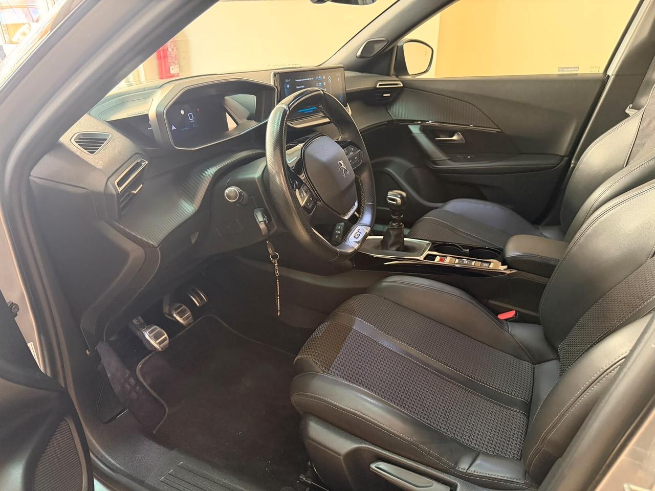 Peugeot 2008 BlueHDi 110 S&S GT